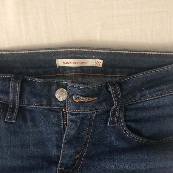 Levis Blue denim - Picture 2 of 4
